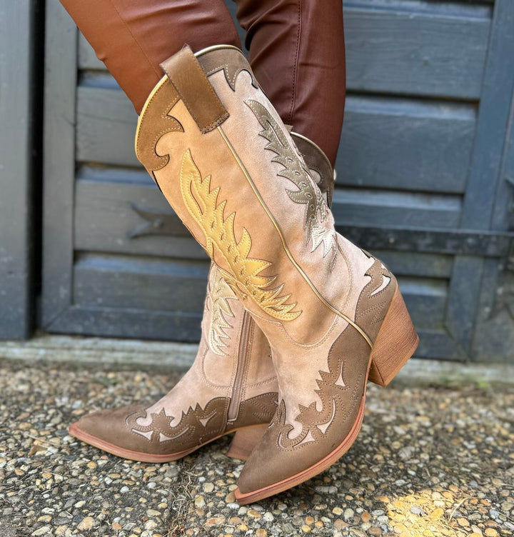 Bottes En Cuir Grainé Beige - Taille 38 (UK 5, US 6.5) - Bottillon Artisanal, Occasion En Très Bon état