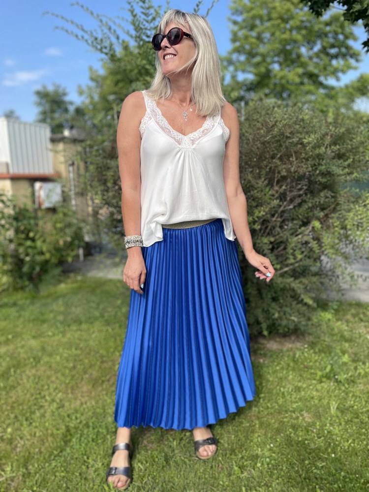 Jupe plissΓ©e satinΓ©e Jaya bleu roi Boutique Route du Sud