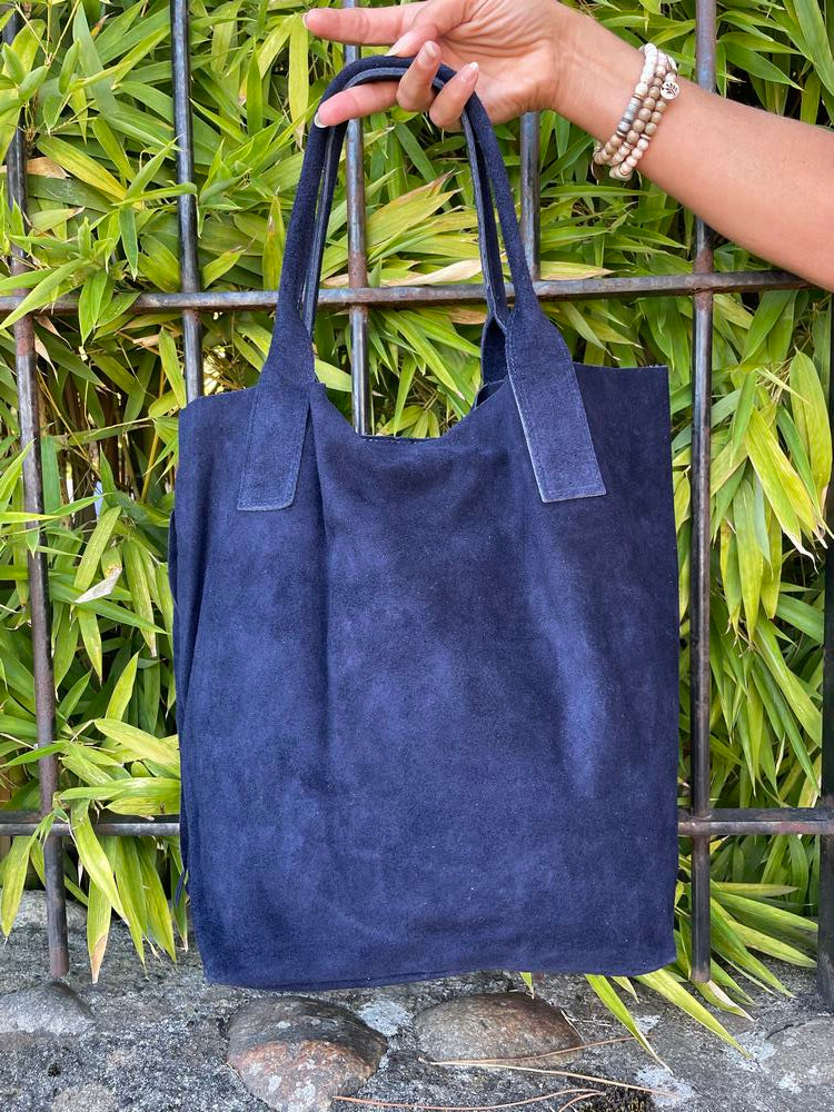 Sac Boho Chic en cuir bleu marine Boutique Route du Sud